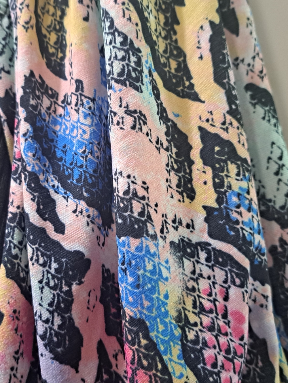 Black Tunic with Multicolor Puff Sleeves - Picture 5 of 7